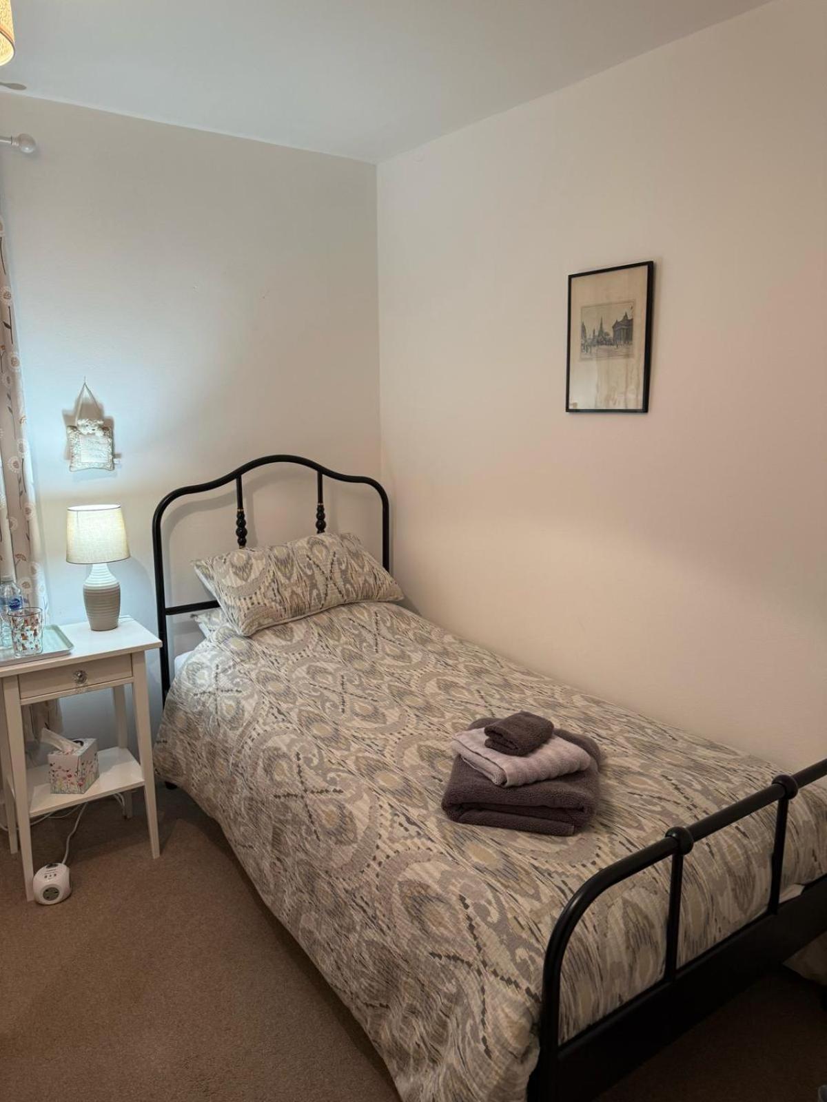 Single Room With Beautiful Garden 爱丁堡 外观 照片